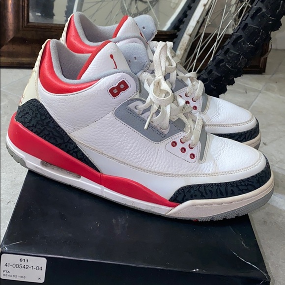 Air Jordan 3 Retro OG - Picture 5 of 5